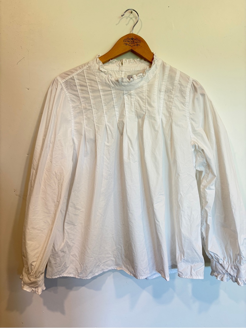 Rails White Pintuck Ruffle Collar Dress Shirt